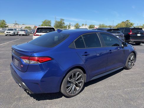 Used 2021 Toyota Corolla SE w/ SE Premium Package image 7