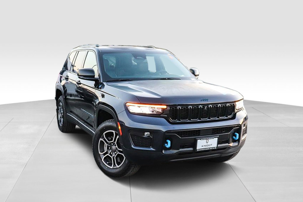 Used 2024 Jeep Grand Cherokee Trailhawk AWD/4WD image 2