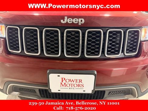 Used 2019 Jeep Grand Cherokee Limited AWD/4WD image 12