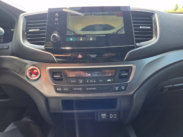 Used 2021 Honda Passport Sport image 14