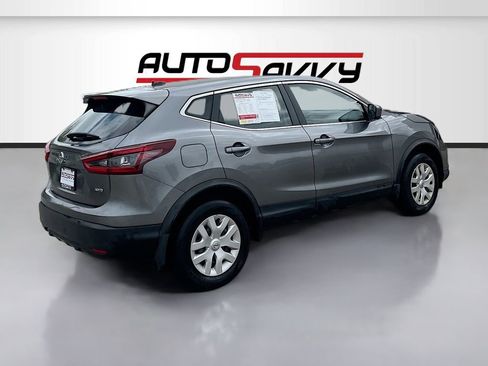 Used 2020 Nissan Rogue Sport S image 7