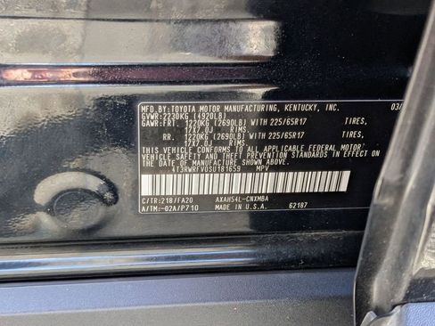 Used 2025 Toyota RAV4 XLE image 30