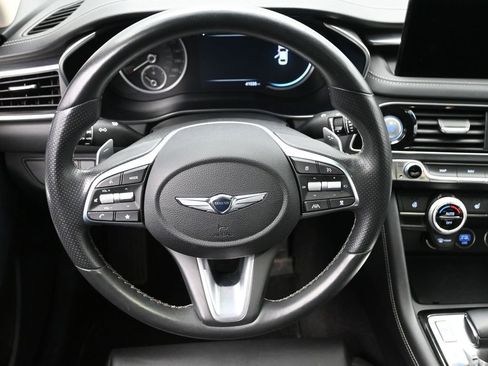 Used 2023 Genesis G70 2.0T image 23