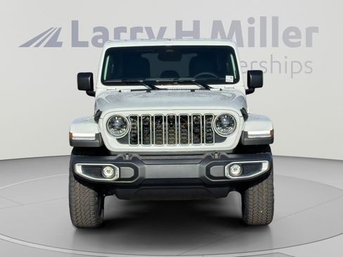 New 2026 Jeep Wrangler Unlimited Sahara AWD/4WD image 9