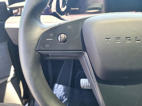 Used 2024 Tesla Model X AWD/4WD image 17