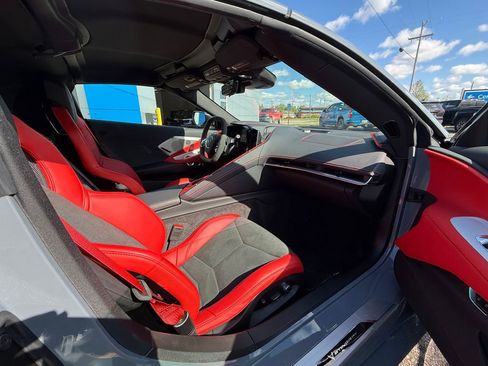 Certified 2025 Chevrolet Corvette Stingray Preferred Cpe w/ Z51 Performance Package RWD image 40