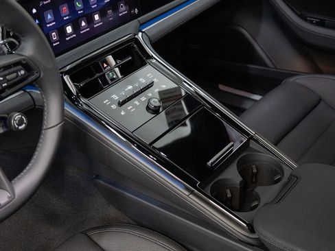 New 2026 Porsche Panamera 4 image 12