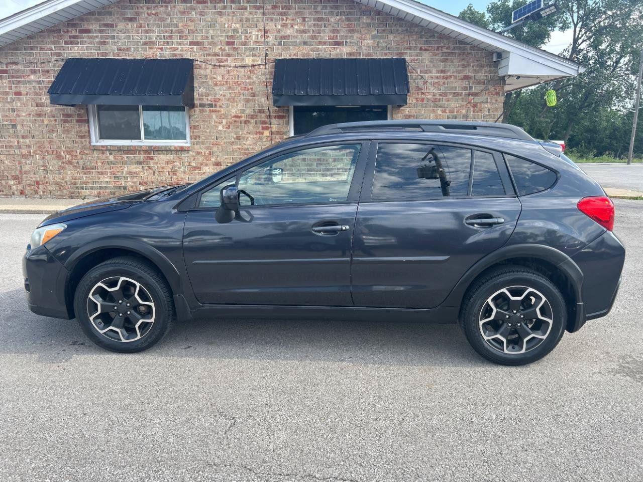 Used 2013 Subaru Crosstrek 2.0i Premium AWD/4WD image 10
