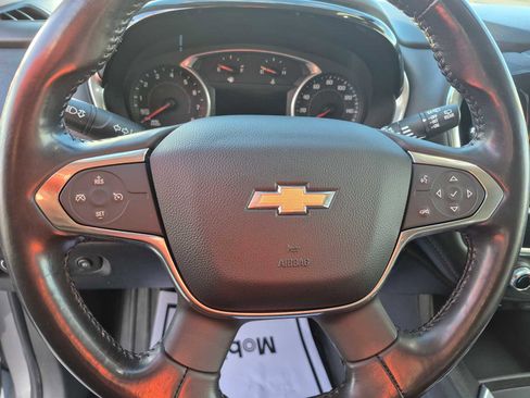 Used 2019 Chevrolet Traverse LT image 18
