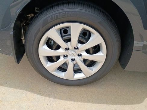 Used 2026 Toyota Corolla LE FWD image 17
