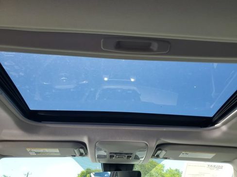 Used 2019 Toyota RAV4 XLE w/ Convenience Package AWD/4WD image 21