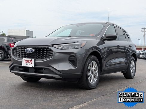 Certified 2023 Ford Escape Active AWD/4WD image 9