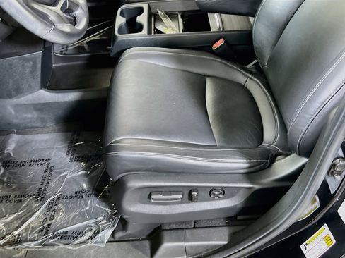 Used 2024 Honda Odyssey EX-L image 18