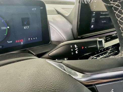 Used 2024 Honda Prologue Touring image 24
