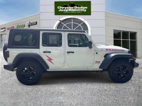 Used 2023 Jeep Wrangler Unlimited Sport AWD/4WD image 5