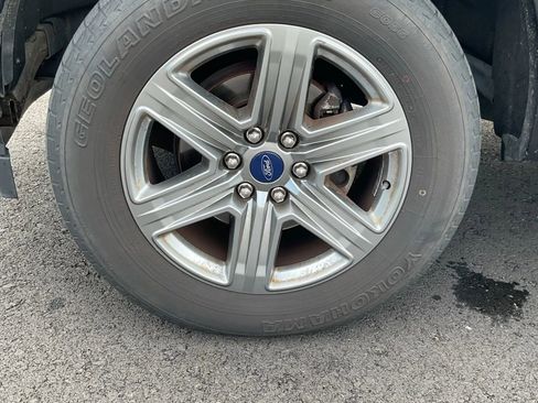Used 2019 Ford F150 XLT w/ Equipment Group 302A Luxury image 10