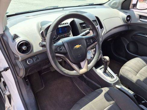 Used 2014 Chevrolet Sonic LT FWD image 30