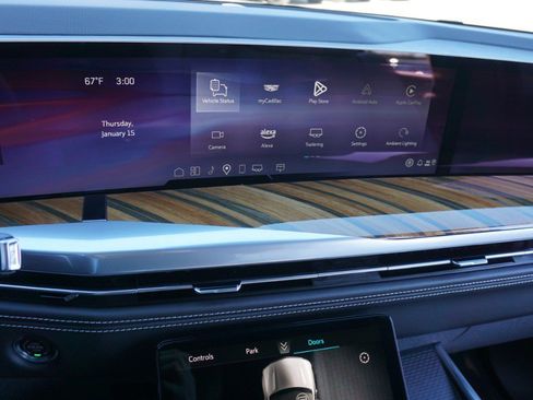 Used 2025 Cadillac Escalade Premium Luxury Platinum w/ LPO, Floor Liner Package image 16