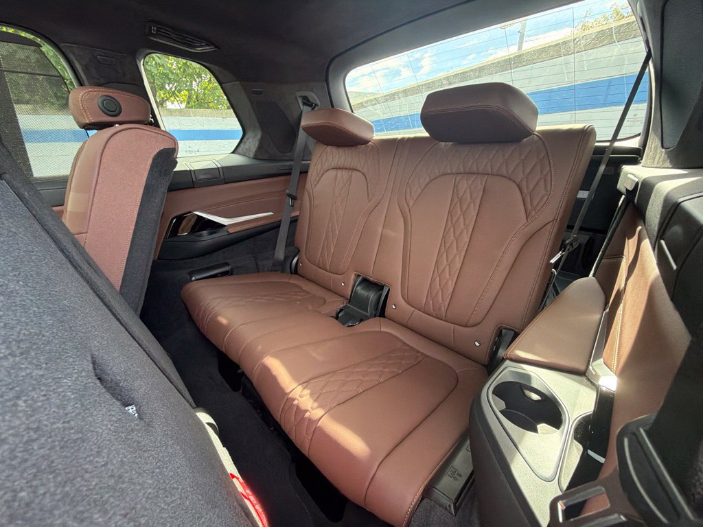 Used 2024 BMW X7 M60i w/ Executive Package AWD/4WD image 21