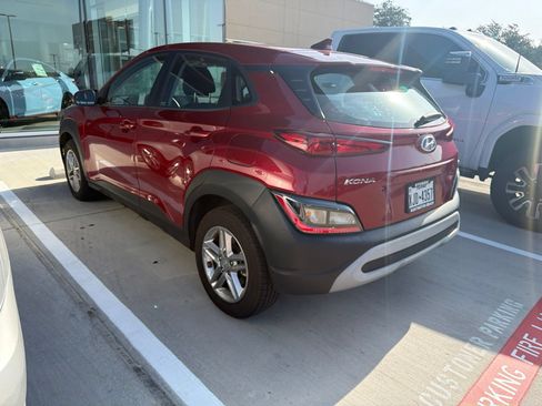 Used 2023 Hyundai Kona SE w/ Cargo Package AWD/4WD image 6