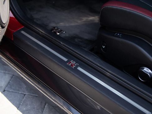 Used 2015 Nissan GT-R Black Edition AWD/4WD image 25