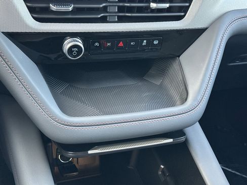 New 2025 Ford Explorer Active w/ Active Comfort Package image 23