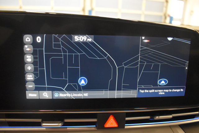 Used 2025 Hyundai Elantra Limited FWD image 26