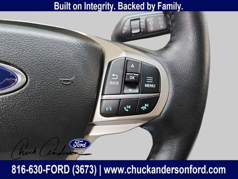 Used 2021 Ford Explorer XLT image 43