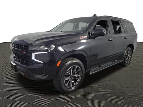 Used 2023 Chevrolet Tahoe Z71 w/ Luxury Package AWD/4WD image 3