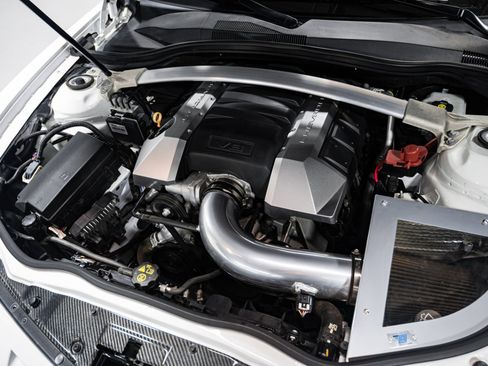 Used 2013 Chevrolet Camaro SS image 37