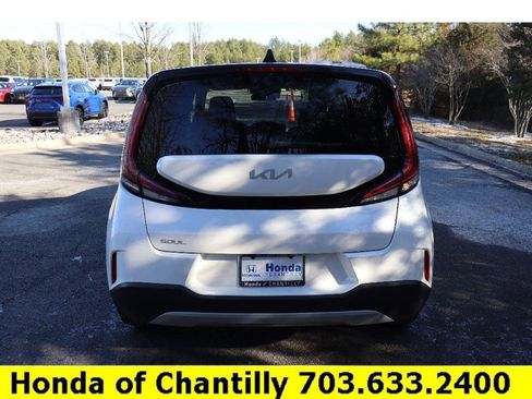 Used 2023 Kia Soul LX w/ LX Technology Package image 6