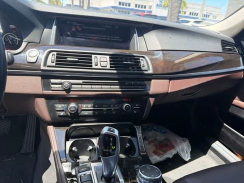 Used 2015 BMW 528i Sedan RWD image 18