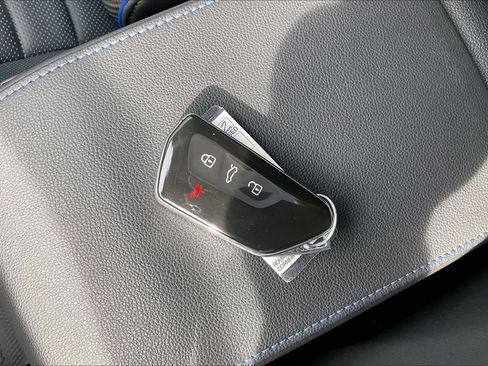 Used 2024 Volkswagen Golf R AWD/4WD image 28