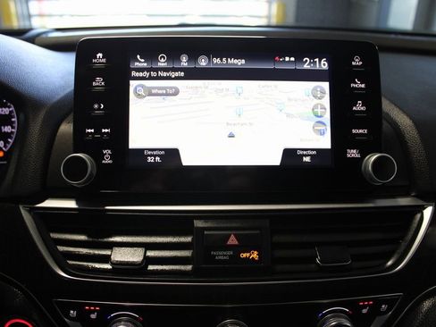 Used 2021 Honda Accord Touring image 36