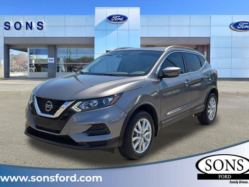 Used 2020 Nissan Rogue Sport SV FWD image 1