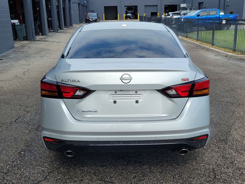 Certified 2025 Nissan Altima 2.5 SR FWD image 5