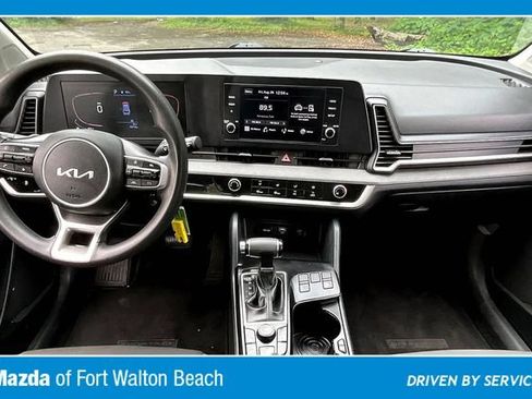 Used 2024 Kia Sportage LX FWD image 7