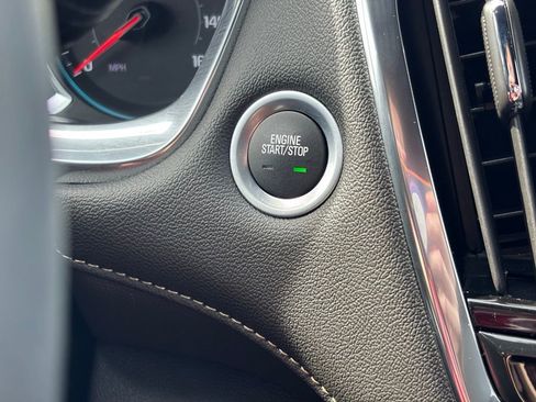 Used 2023 Chevrolet Traverse LT w/ LPO, Floor Liner Package image 33