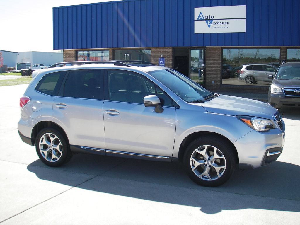 Used 2017 Subaru Forester 2.5i Touring w/ Popular Package #2 AWD/4WD image 3