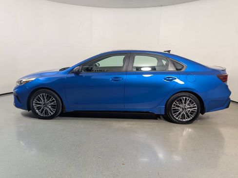 Used 2023 Kia Forte GT-Line w/ GT-Line Premium Package FWD image 4