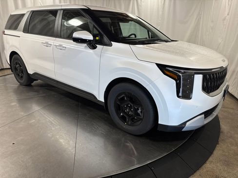 New 2026 Kia Carnival image 10