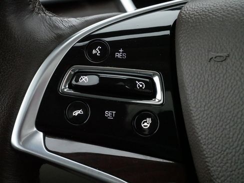 Used 2015 Cadillac SRX Luxury image 25