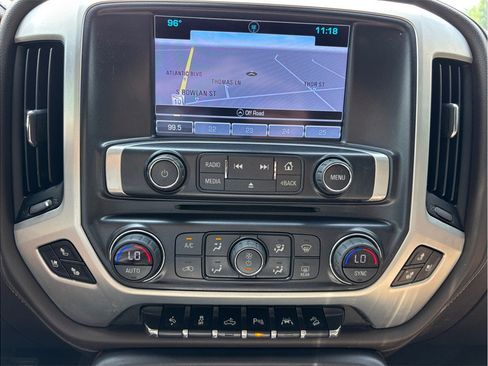 Used 2018 GMC Sierra 1500 SLT w/ SLT Premium Package AWD/4WD image 31