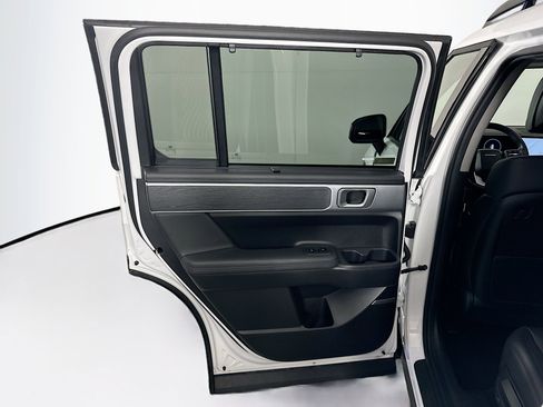 Used 2025 Hyundai Santa Fe Limited image 27