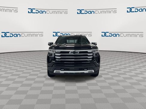 New 2026 Chevrolet Silverado 1500 High Country AWD/4WD image 3