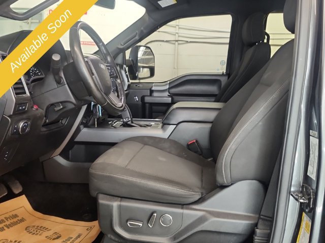 Used 2017 Ford F150 XLT w/ Equipment Group 302A Luxury AWD/4WD image 7
