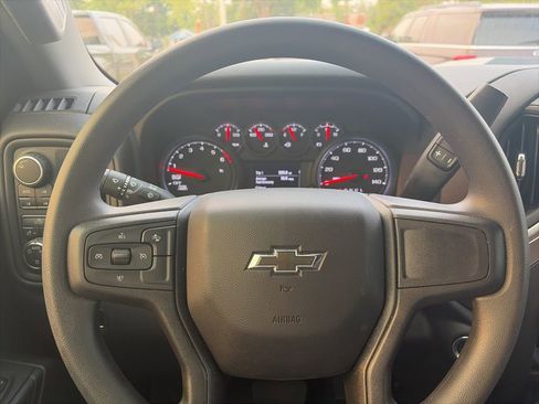 Used 2025 Chevrolet Silverado 1500 Custom Trail Boss w/ Dark Appearance Package image 18