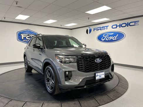 New 2026 Ford Explorer ST-Line w/ ST-Line Street Pack image 16