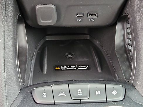 New 2026 Chevrolet TrailBlazer LT w/ Convenience Package FWD image 17