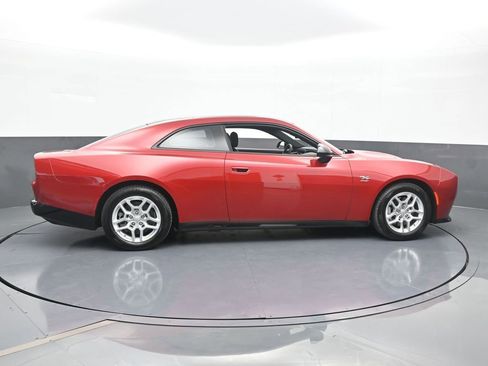 Used 2025 Dodge Charger R/T w/ Sun & Sound Package image 7